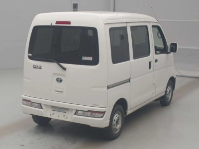 TOYOTA PIXIS VAN