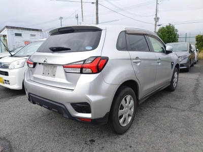 MITSUBISHI RVR