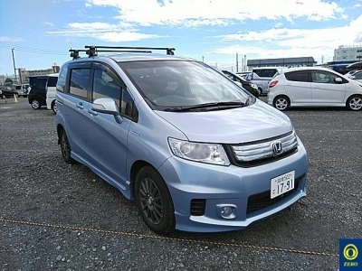 HONDA FREED SPIKE