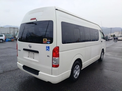 TOYOTA REGIUS ACE