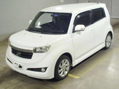 TOYOTA BB