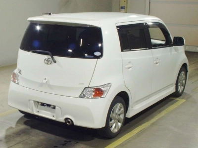 TOYOTA BB