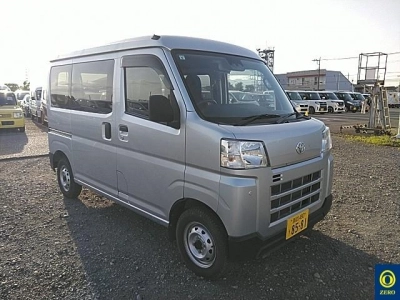 TOYOTA PIXIS VAN