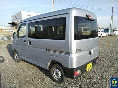 TOYOTA PIXIS VAN