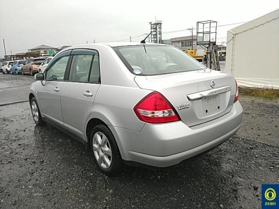 NISSAN TIIDA LATIO