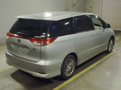TOYOTA ESTIMA HYBRID