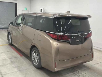 TOYOTA ALPHARD HYBRID