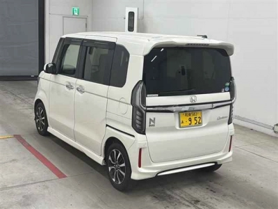 HONDA N BOX CUSTOM