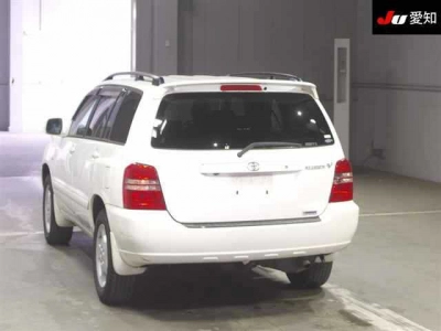 TOYOTA KLUGER