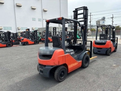 TOYOTA  FORKLIFT 