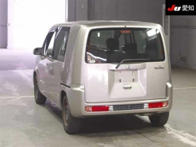 HONDA MOBILIO SPIKE