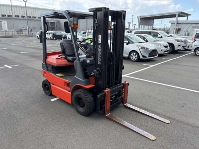 TOYOTA  FORKLIFT 