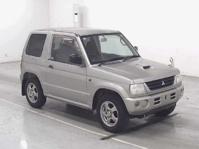 MITSUBISHI PAJERO MINI