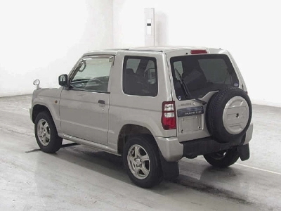 MITSUBISHI PAJERO MINI