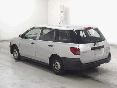 MAZDA FAMILIA VAN