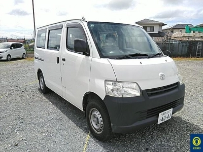 TOYOTA TOWN ACE VAN