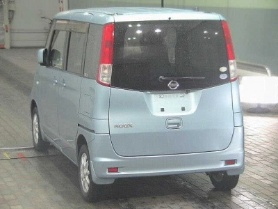 NISSAN ROOX