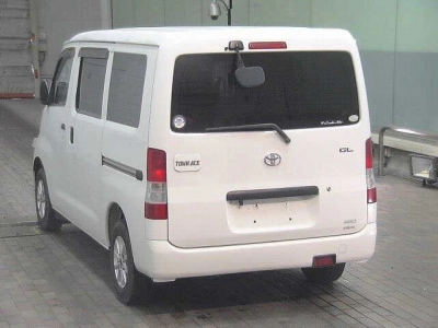 TOYOTA TOWN ACE VAN