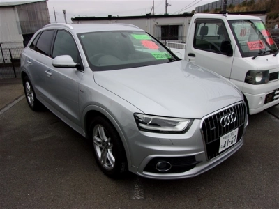 AUDI Q3