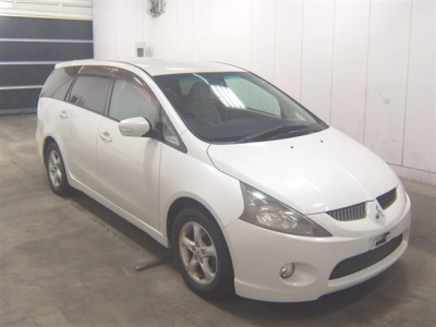 MITSUBISHI GRANDIS