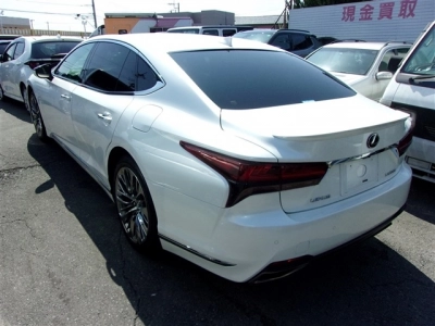 LEXUS LS