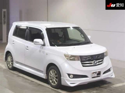 TOYOTA BB