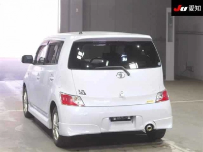 TOYOTA BB