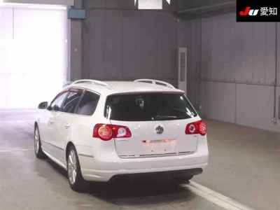 VOLKSWAGEN PASSAT VARIANT