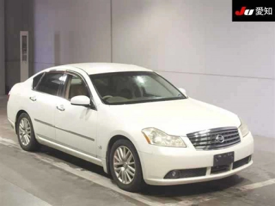 NISSAN FUGA