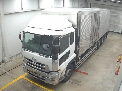 NISSAN UD