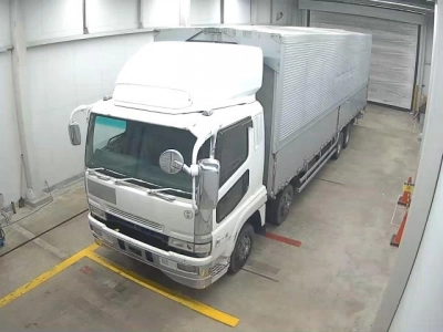 MITSUBISHI FUSO