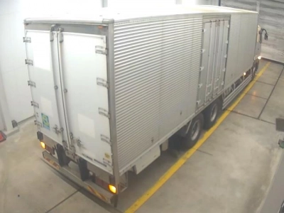 MITSUBISHI FUSO