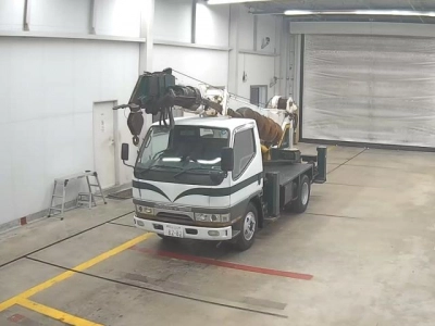 MITSUBISHI CANTER