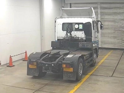 MITSUBISHI FUSO