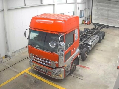 NISSAN UD