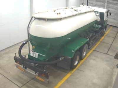 MITSUBISHI FUSO