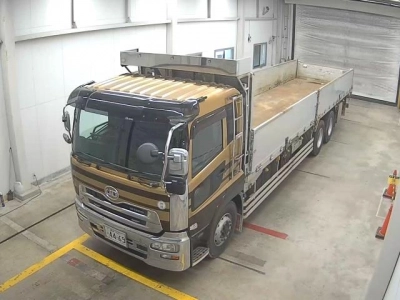 NISSAN UD