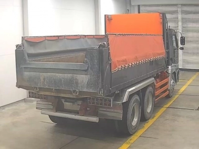 MITSUBISHI FUSO