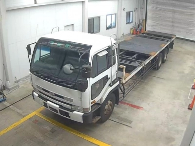 NISSAN UD