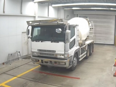 MITSUBISHI FUSO