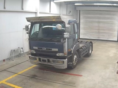 NISSAN UD