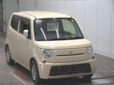 SUZUKI MRWAGON