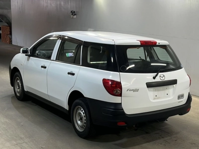 MAZDA FAMILIA VAN