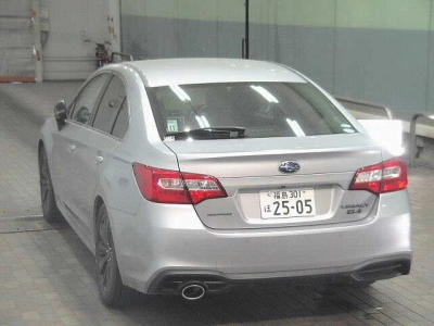 SUBARU LEGACY B4
