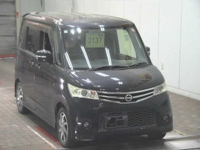 NISSAN ROOX