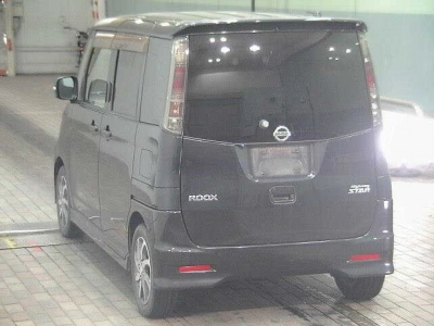 NISSAN ROOX