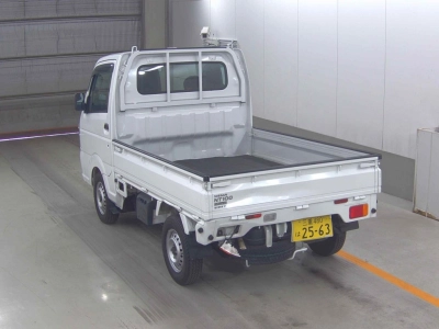 NISSAN NT100 CLIPPER