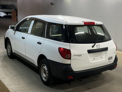MAZDA FAMILIA VAN