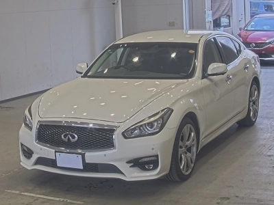 NISSAN FUGA