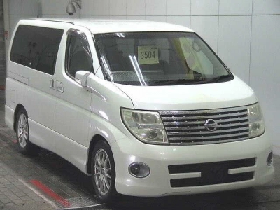 NISSAN ELGRAND